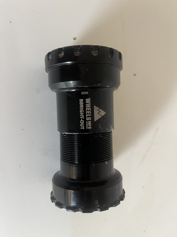 Wheels Manufacturing BBRight Press Fit 30 Bottom Bracket Black SRAM 22/24mm