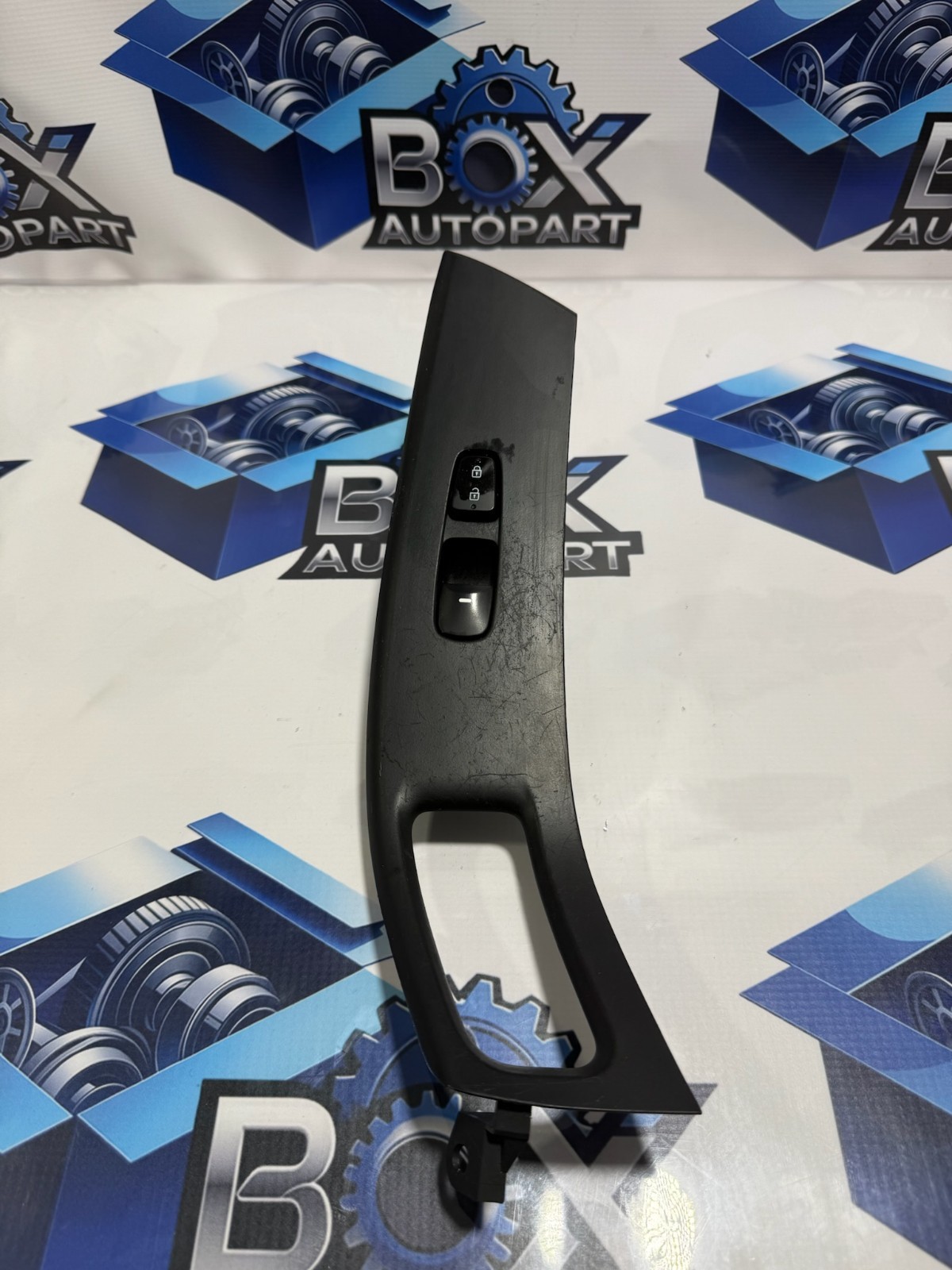 2011-2014 Hyundai Elantra Door Window Switch Front Right 935753X101RY OEM