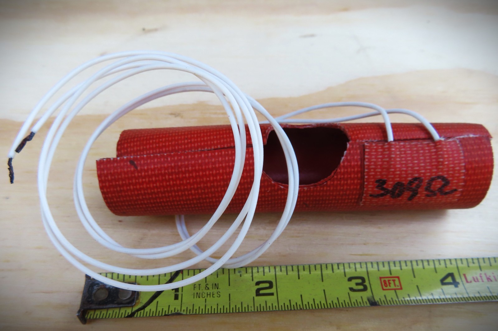 FLEXIBLE, 4" LONG HEATER FOR 1" OD T-SHAPE PIPE JOINT 115VAC 40 WATTS HEATRON KC
