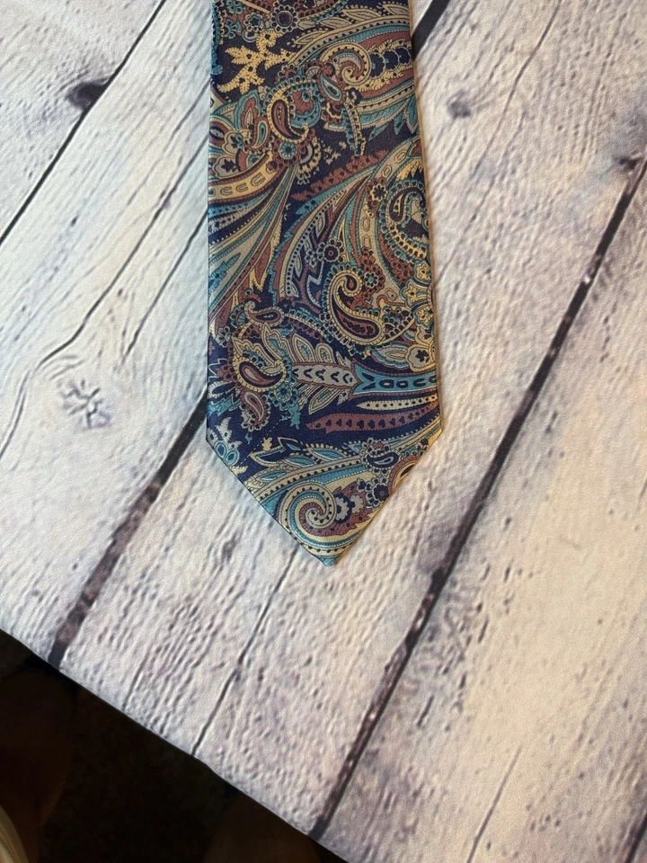 Corbata de cuello Oleg Cassini para hombre cachemira dorada tostada 100 % seda clásica Foto 2 de 3