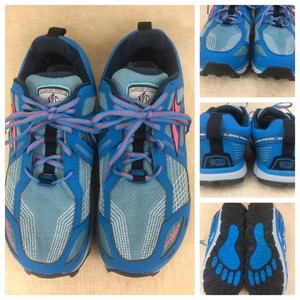 zero drop hiking shoes womens