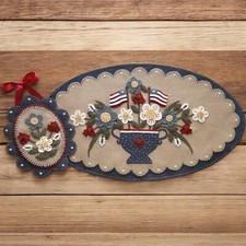 Pre-Washed Wool Felt Penny Rug Kit - Sweet Land of Liberty - Table Runner Kit