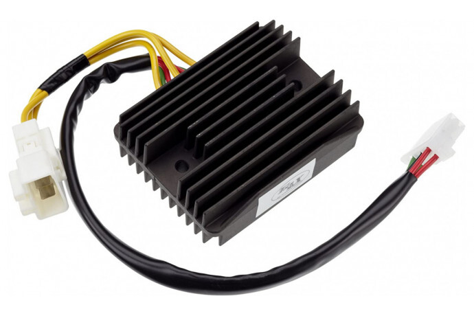 Régulateur de tension Tourmax RGU-163 répare la panne de batterie du Silverwing 600