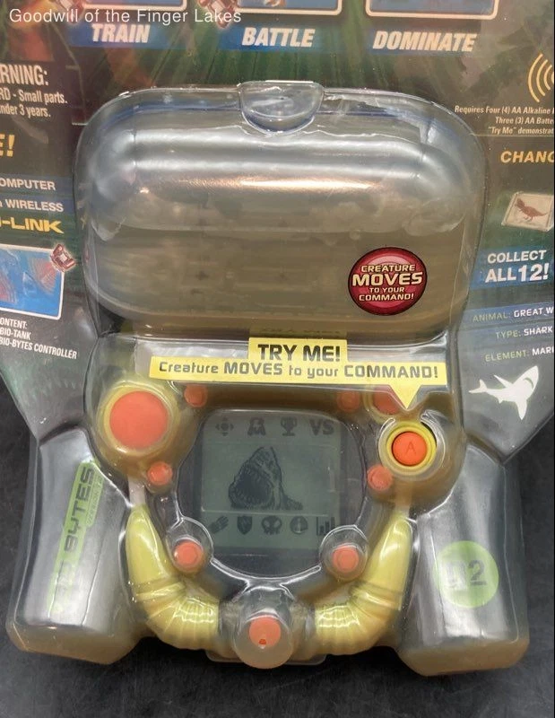 Jakks Pacific Bio Bytes Juego en Paquete Gran Tiburón Blanco Foto 2 de 4