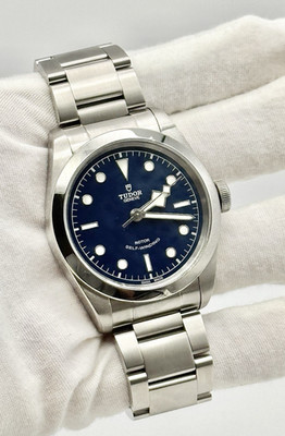 Tudor Black Bay 41 Ref # 79540 Stainless Steel Blue Dial Watch Box & Card