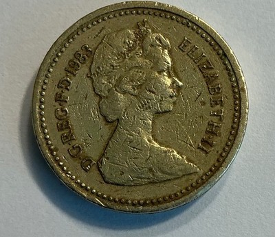 1983 United Kingdom/British/Great Britain/Queen Elizabeth II/One Pound Coin-