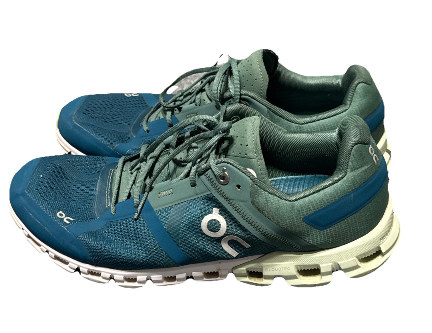 ON RUNNING Cloudflow 'Sea Petrol' Blue/Green Running Shoes Men’s Size 9.5