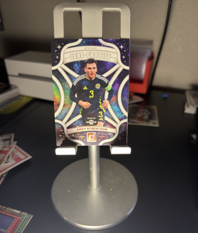Panini Donruss Road to FIFA World Cup 2025-26 Andy Robertson #7 Zero Gravity