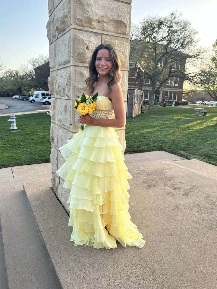 Yellow Sherri Hill Prom Dress, Size 0, Corset Back - Image 2 of 4