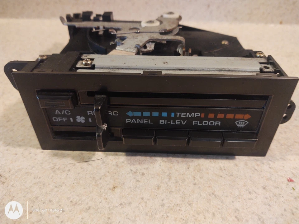 ПОДЛИННЫЙ OEM 1985-1989 Chrysler Plymouth кондиционер нагреватель температуры блок климат-контроля - Изображение 2 из 4