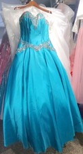 Beautiful Dress/ Fiesta By House Of Wu Ball gown Turquoise Size 10