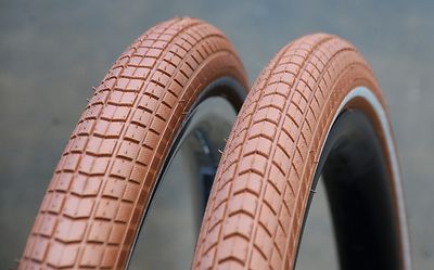 ●REDRUM 700x38 Antique Red / Brown 29er Schwalbe LBB Bicycle Tires
