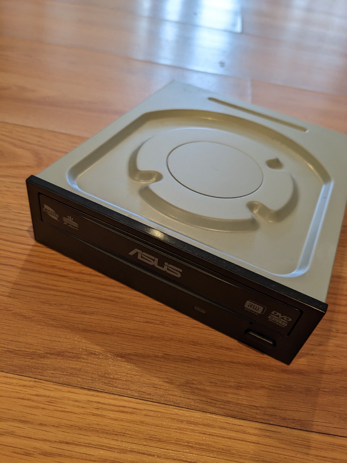 ASUS 24x DVDRW SerialATA Internal OEM Optical Drive DRW24B1ST USED