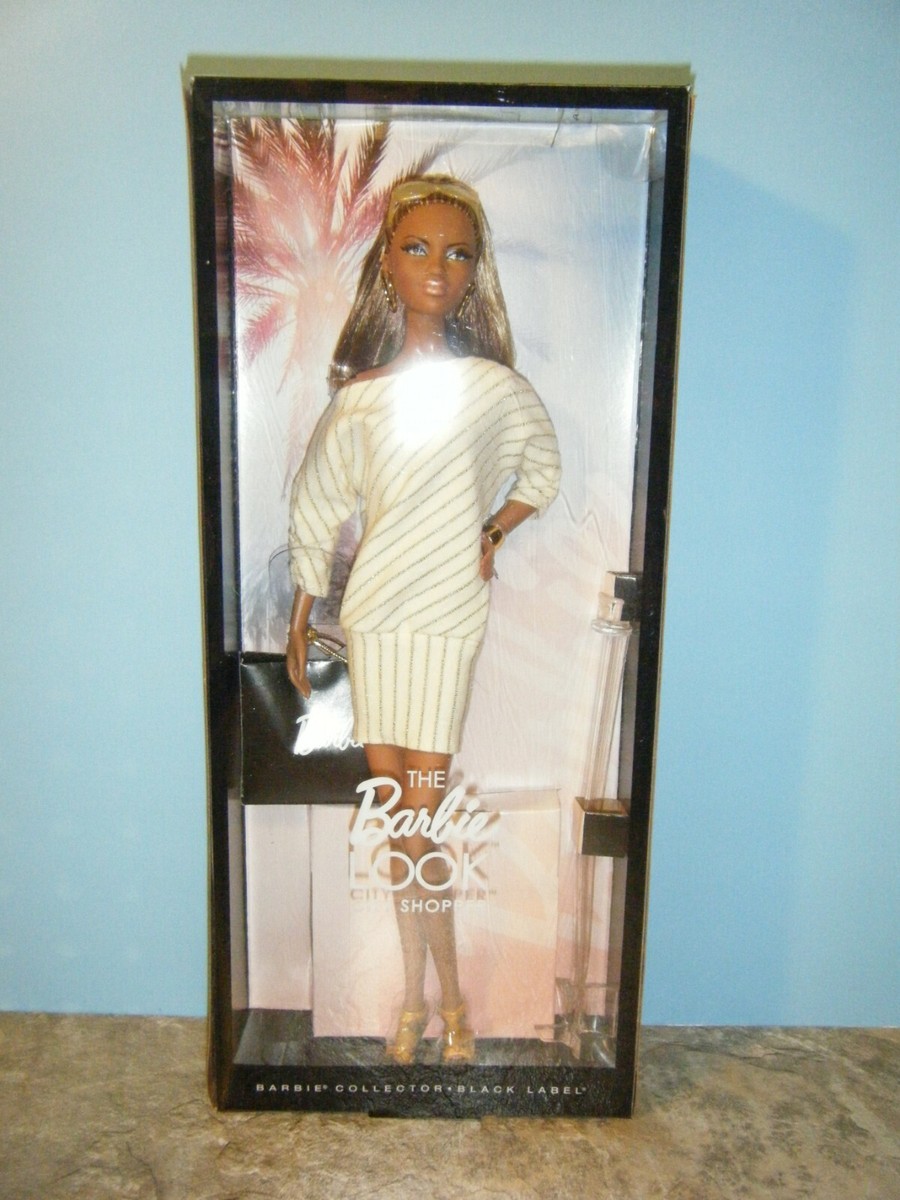 ♡バービー人形　レアthe Barbie look city shopper ♡ The Barbie Look City Shopper Doll #1 2012 Black Label W