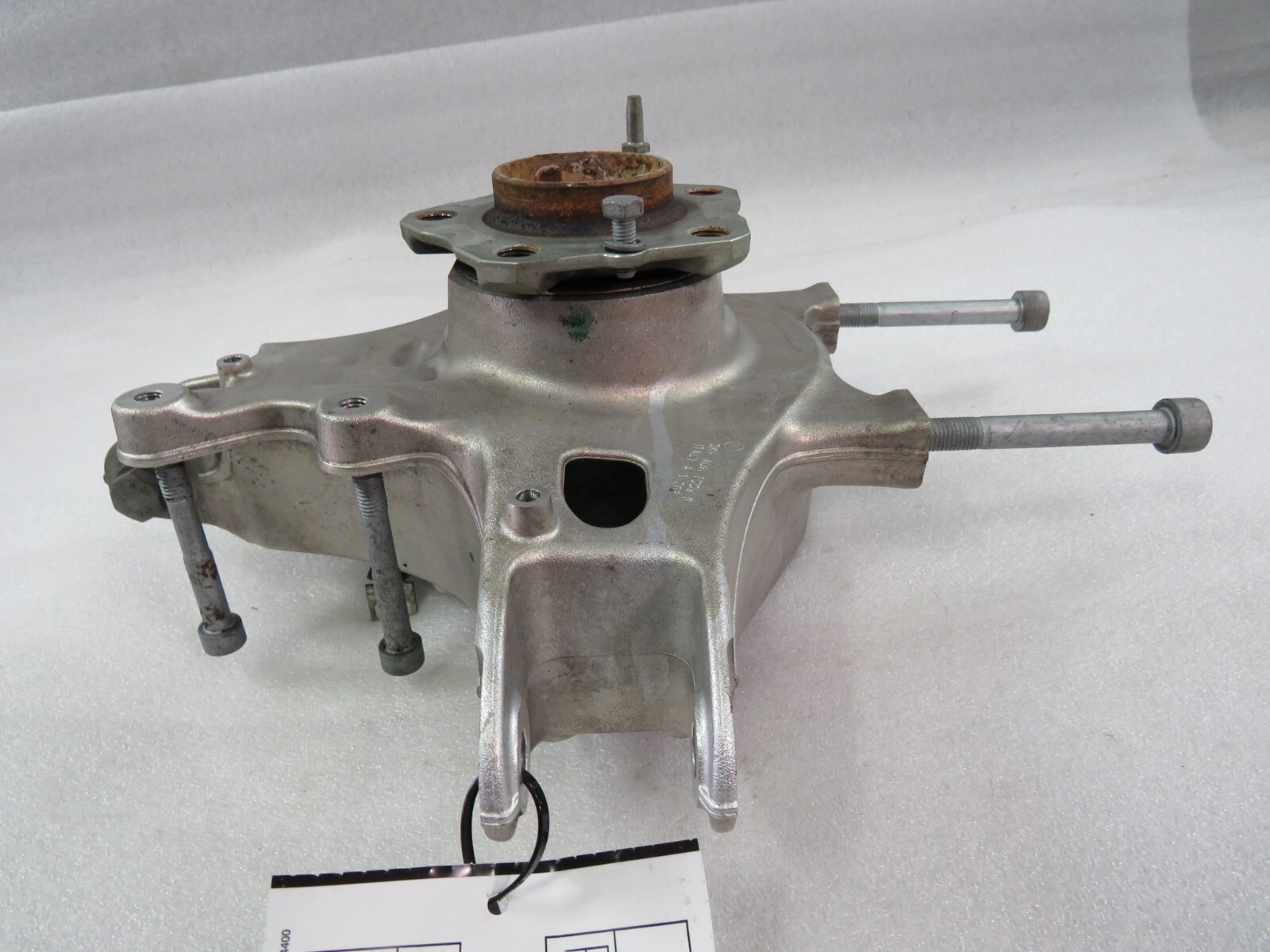 Ferrari Portofino, LH, Left, Rear Knuckle, w/ Hub, Used, P/N 339247
