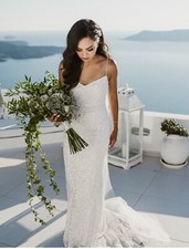 Karen Willis Holmes Anya Ivory Beaded Sequin Wedding Gown Size: 6US 10AU