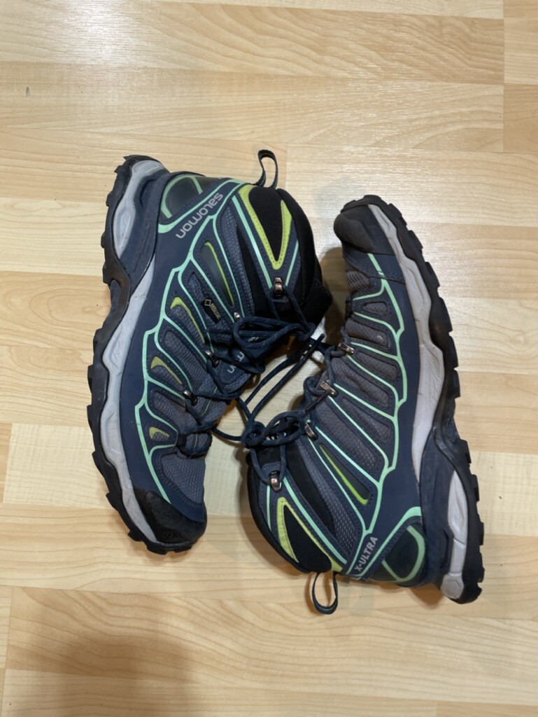 Stivali da trekking Salomon X Ultra Mid GTX GoreTex scarpe donna US 9 con superpiedi