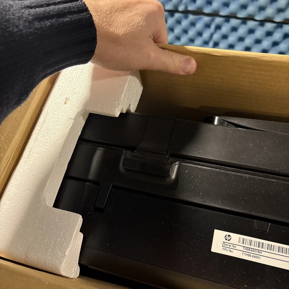 HP OfficeJet All-in-One Wireless Printer 4650 Color Print Copy Scan WiFi - Image 3 of 4