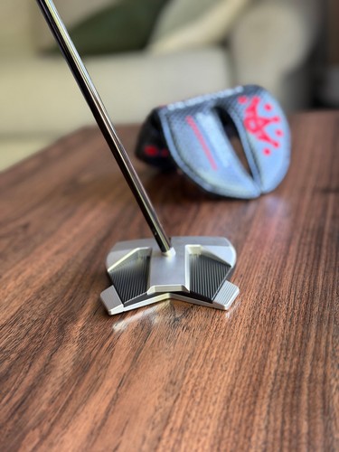 Scotty Cameron 11R OC Putter