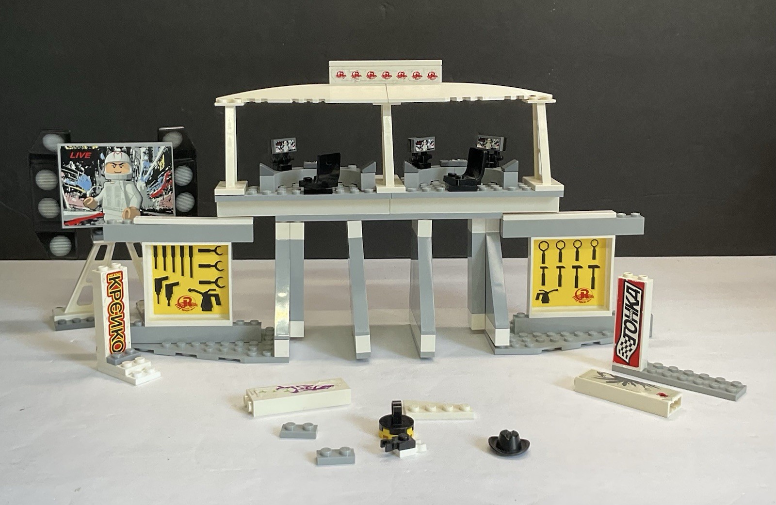 LEGO Speed Racer Grand Prix Race Set Various Pieces (8161 ) 2008 Used