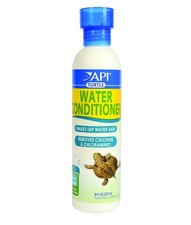 API Turtle Water Conditioner 8 Ounce Treats Tap Water for Aquatic Life