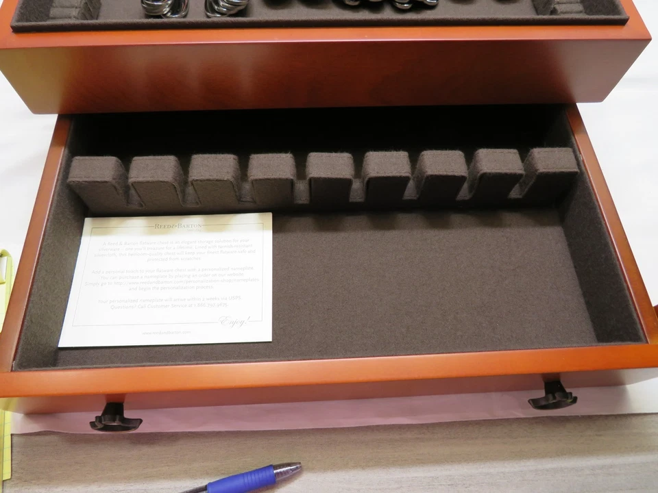 Reed and Barton Stainless Steel Flatware - 8 Place Settings - Image 2 of 4