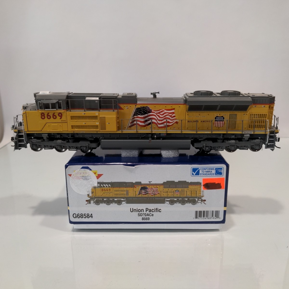 Athearn Genesis HO Union Pacific EMD SD70ACe UP 8669 G68584 DC/DCC