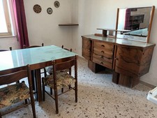 sala da pranzo completa  vendo come da foto. trasporto a carico dell'acquirente