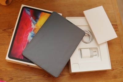 Apple iPad Pro 11 2nd. Gen Wi-Fi + Cellular (4G) (2020) A2230 - Space Grau 256GB