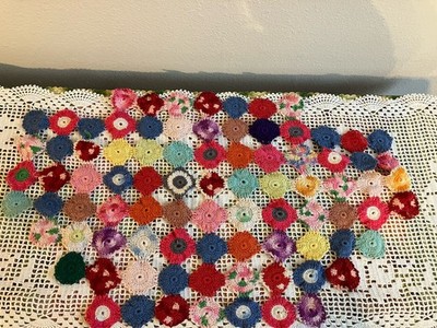 VTG MULTICOLOR HAND CROCHET CIRCLES DOILY SOFA BACK COVER RUNNER Granny Cottage