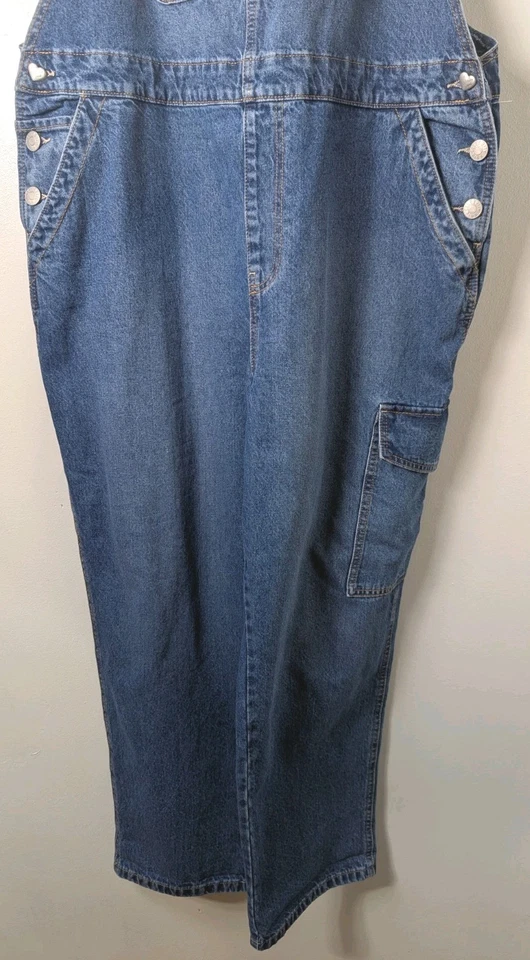 Mono vaquero con tirantes Celebrity rosa para mujer talla 2X bolsillo cargo Foto 3 de 4