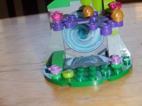 LEGO Elves: The Capture of Sophie Jones (41182) used complete w/instructions