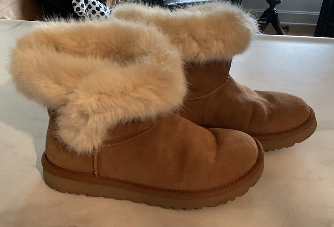 Stivaletti stivaletti UGG donna Mini Bailey pelliccia di castagno bordati scarpe 8