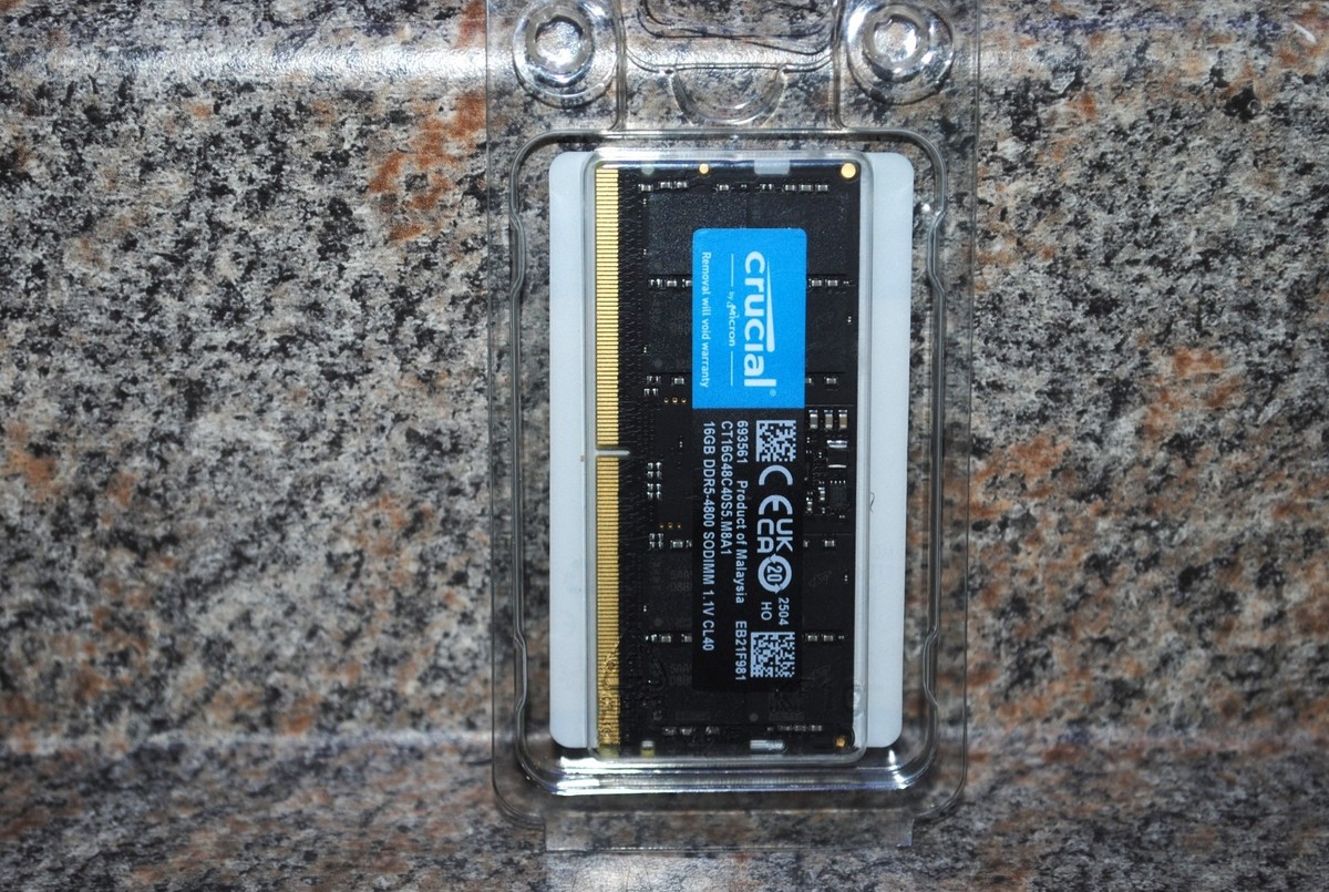 メモリー Crucial 16GB DDR4 4800Mhz SODIMM Crucial 16GB DDR5 4800 MHz SO-DIMM Memory (CT16G48C40S5) for