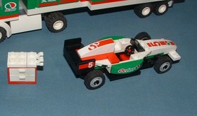 TOWN: CITY, RACE, GRAND PRIX TRUCK SET 60025 - LEGO - 2013 - USED