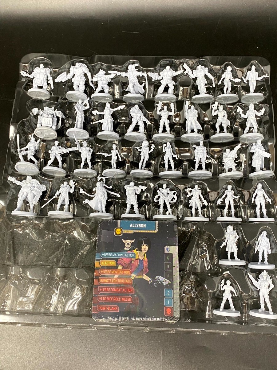 Zombicide Invader - 37 Kickstarter exclusive Survivor Figures +