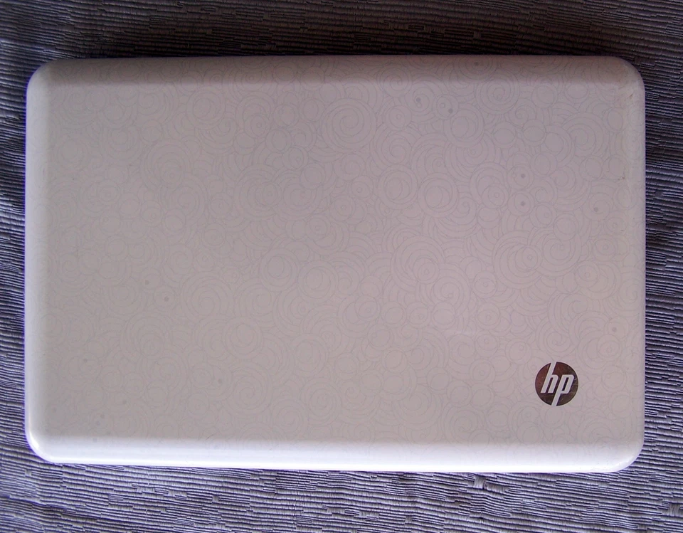 Netbook HP Mini 110-1150ev, 10.1" GOOD CONDITION Win7 ( eee vaio 1005 1025) - Image 4 of 4