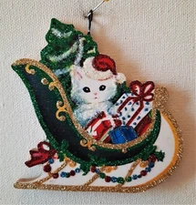 CAT in GREEN SLEIGH w TREE, GIFTS  * Glitter WOOD CHRISTMAS ORNAMENT * Vtg Img