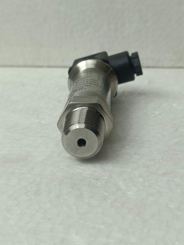 BAUMER Y913 PRESSURE TRANSMITTER 0-40 BAR 4-20 MA 11-28 VDC - Picture 7 of 11