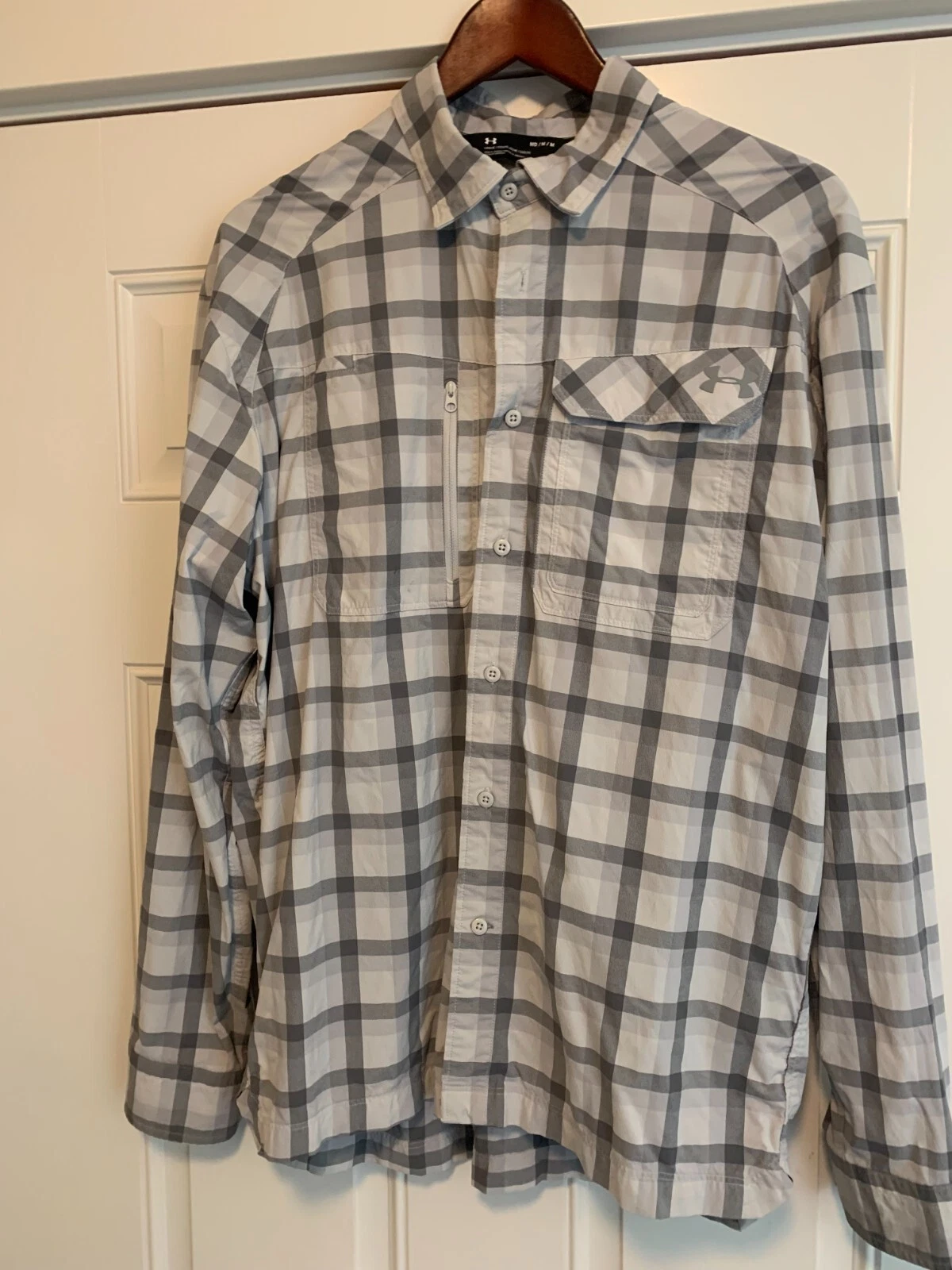 Under Armour Men's Heatgear Vented Casual Fishing shirt Gray Medium Loose NEW