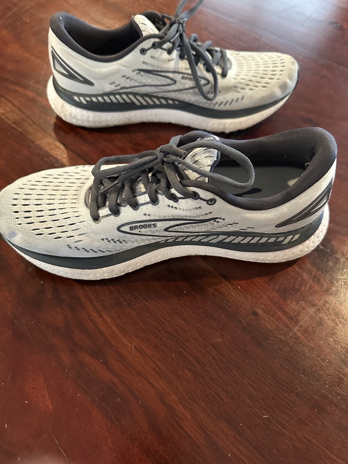 Size 9.5 Brooks Glycerin 19 Narrow Gray eBay