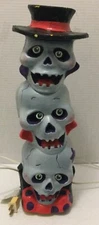 Halloween Skull Hat Totem Stacked Foam Blow Mold Lighted Paper Magic VTG 1998