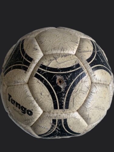 Adidas Tango Durlast Official World Cup ball 1978 Made in France - Imagen 12 de 16