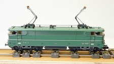 ROCO 43568.1 ECHELLE HO 1/87 SNCF LOCOMOTIVE BB 16027 SANS BOITE PETITS MANQUES