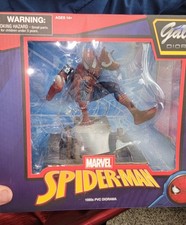 Diamond Select Toys Marvel Gallery Spider-Man 1990s PVC Diorama Boxed