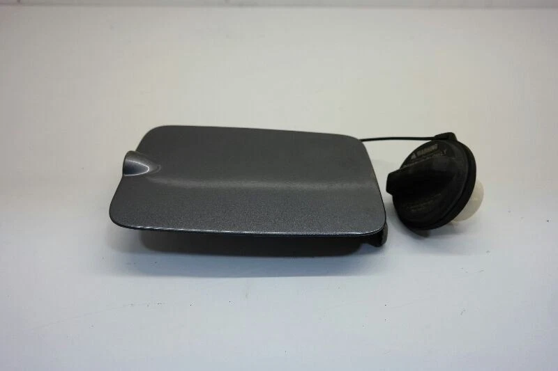 2005 Kia Sorento Fuel Filler Door Grey - Image 2 of 4