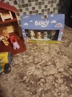 Bluey Family Home Playset Pack & Go House Furniture Figures Extra Figures — photo 5