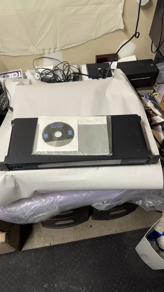 MOTU Midi Express 128 8x8 USB Interface - Image 2 of 4