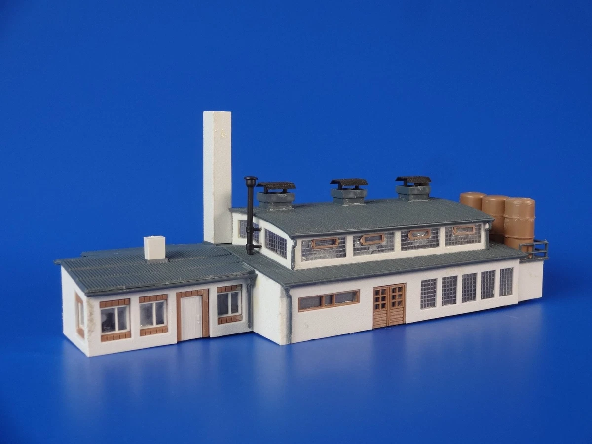 Vollmer Z Scale Model Railroad Buildings, Tunnels & Bridges for