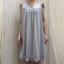 Periwinkle Blue Floral Embroidery Chemise Nightgown VTG 60s 70s Vanity Fair M